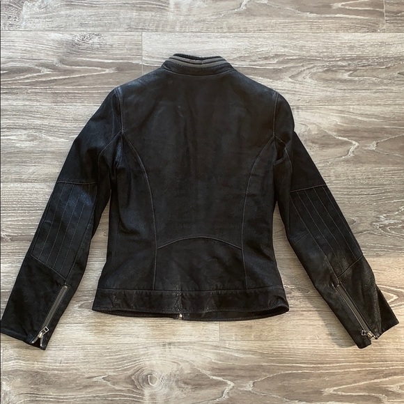 Danier Lined Black Brushed Leather Jacket. - Picture 2 of 7